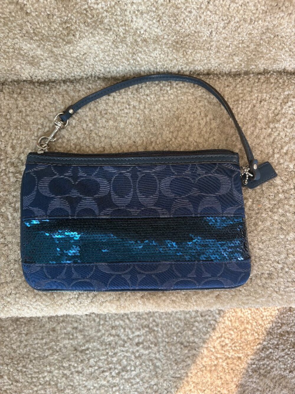 Coach Navy Signature C Sequin Wristlet Clutch Blue Jacquard Zip Pouch